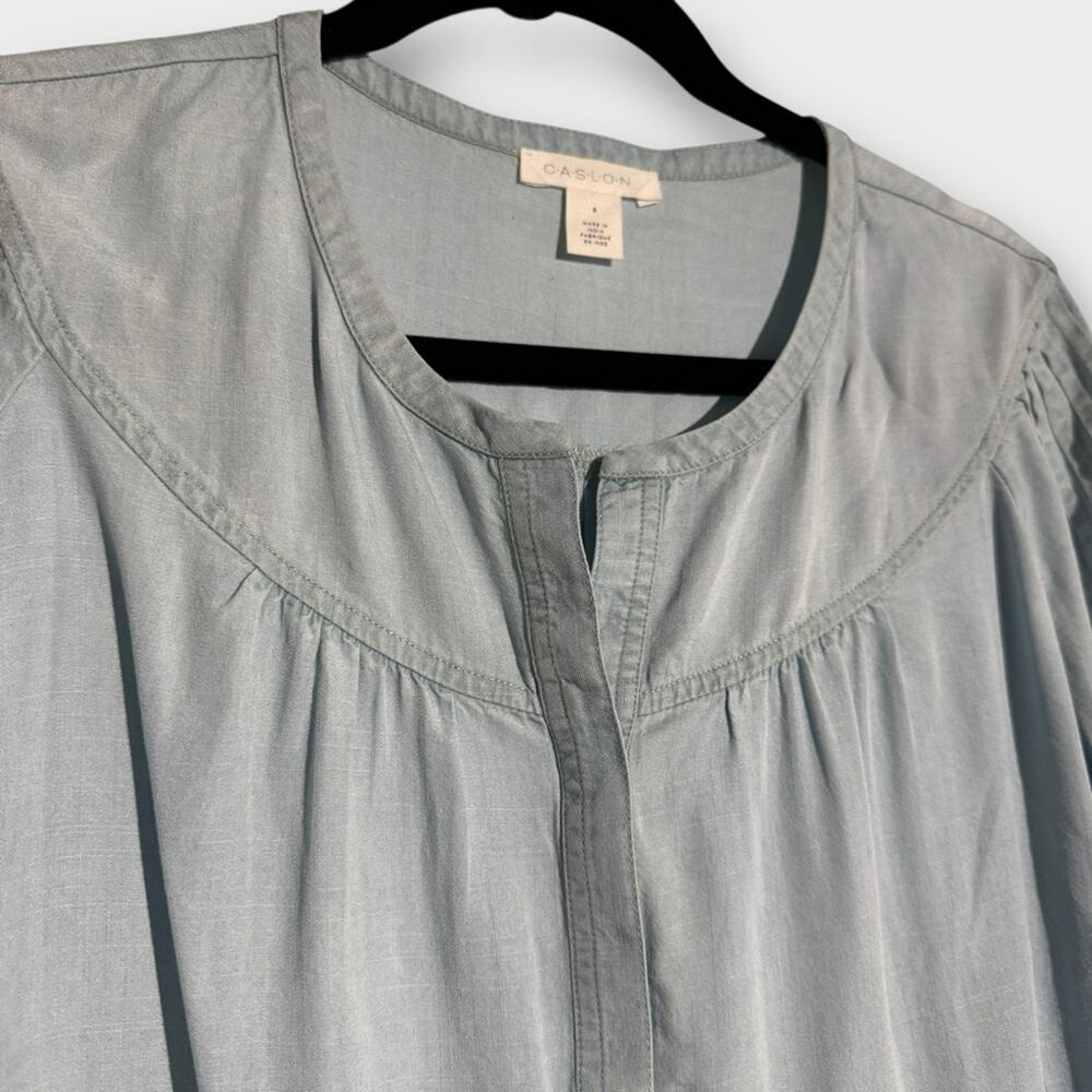 Caslon Pintuck Sleeve Chambray Top, Small - Picture 5 of 12